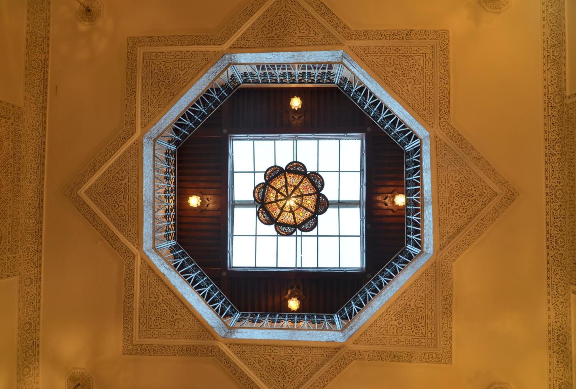 ไรแอด อาลาแบล เอตัว Hotel ซาเล ภายนอก รูปภาพ